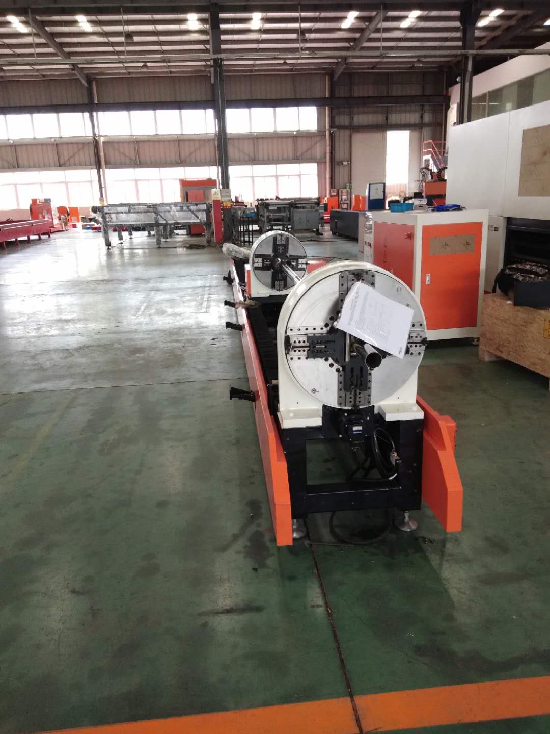 激光切管卡盤應(yīng)用現(xiàn)場(chǎng)